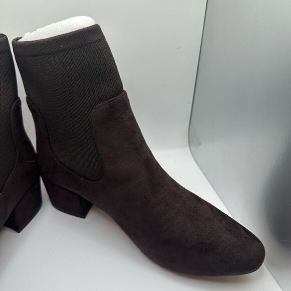 CUSHIONAIRE Women's Romi block heel stretch boot with Memory Foam Padding 8 BROW - Picture 6 of 7